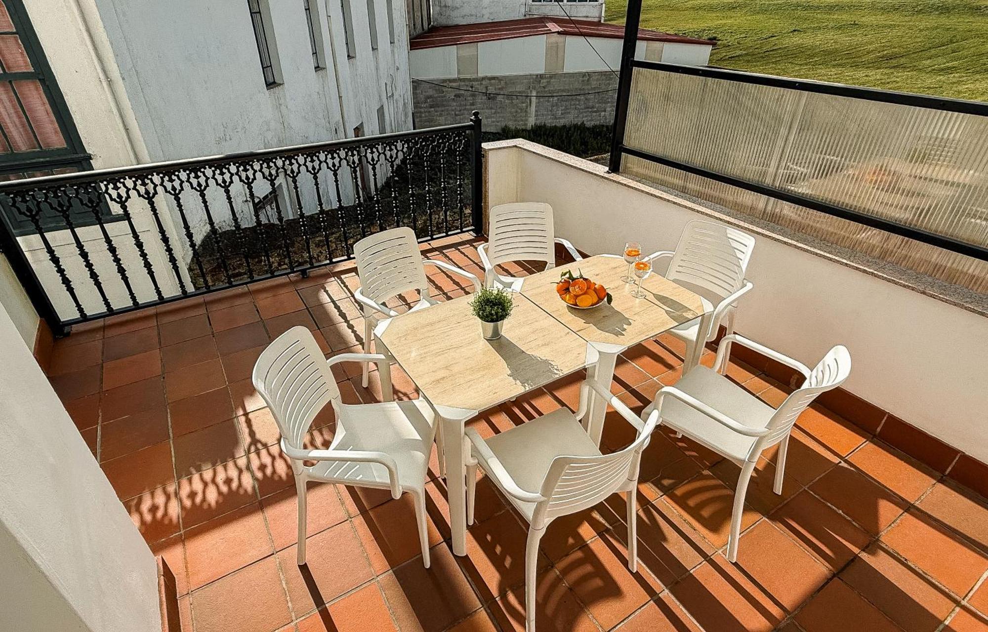 Apartment Lecer 5 Porta Luaran gambar